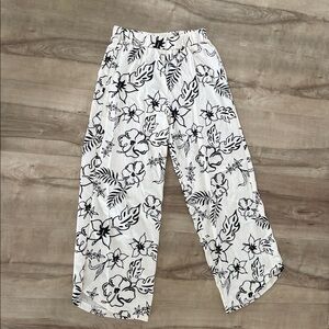 Zara White Pants with Black Floral Print